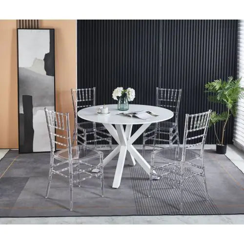 Set di 4 sedie da pranzo in plastica trasparente