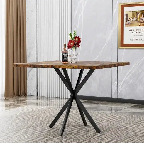 Tavolo da pranzo quadrato