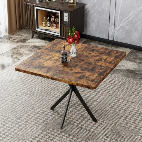 Tavolo da pranzo quadrato