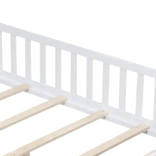 Toddler Safety Platform Bed with Gate